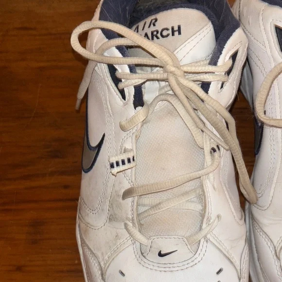 Nike Air Monarch IV White and Navy Sneakers Men’s size 11.5 good condition. - Picture 5 of 6